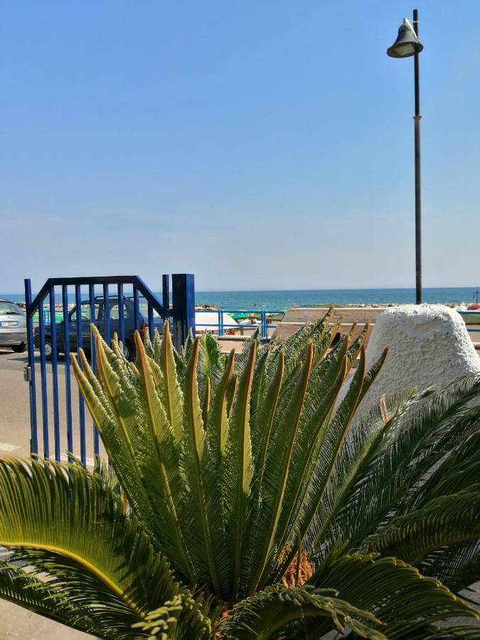 Monolocale Tirreno Studio Seafront 포르미아 외부 사진